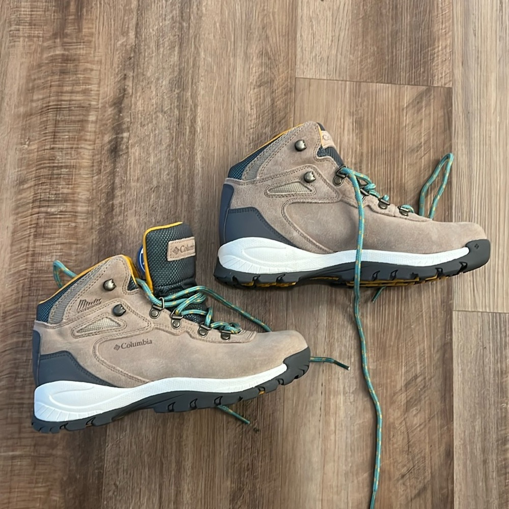 Columbia Hiking Boots